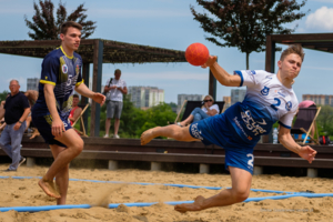 Turniej przygotowawczy Mistrzostw Małopolski w plażowej piłce ręcznej